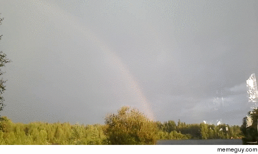 Thats a beautiful rainbow
