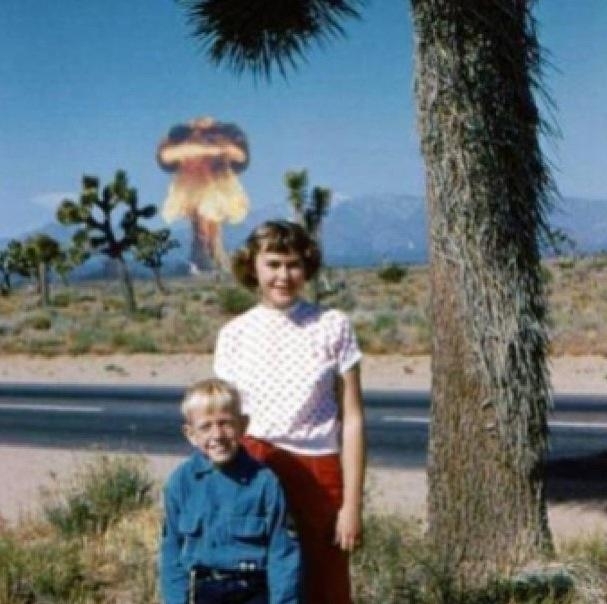 The best photo bomb ever