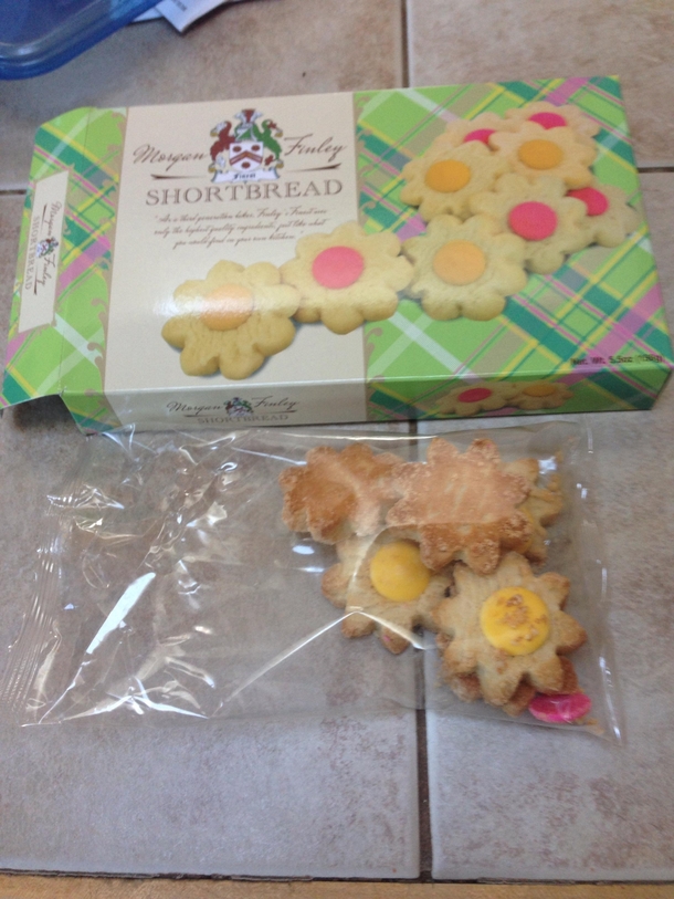 The box made it seem like a lot more cookies only took up a quarter of it