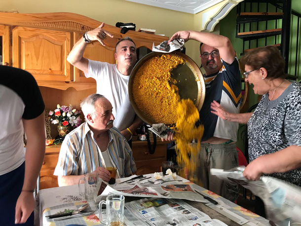 The fall of the paella