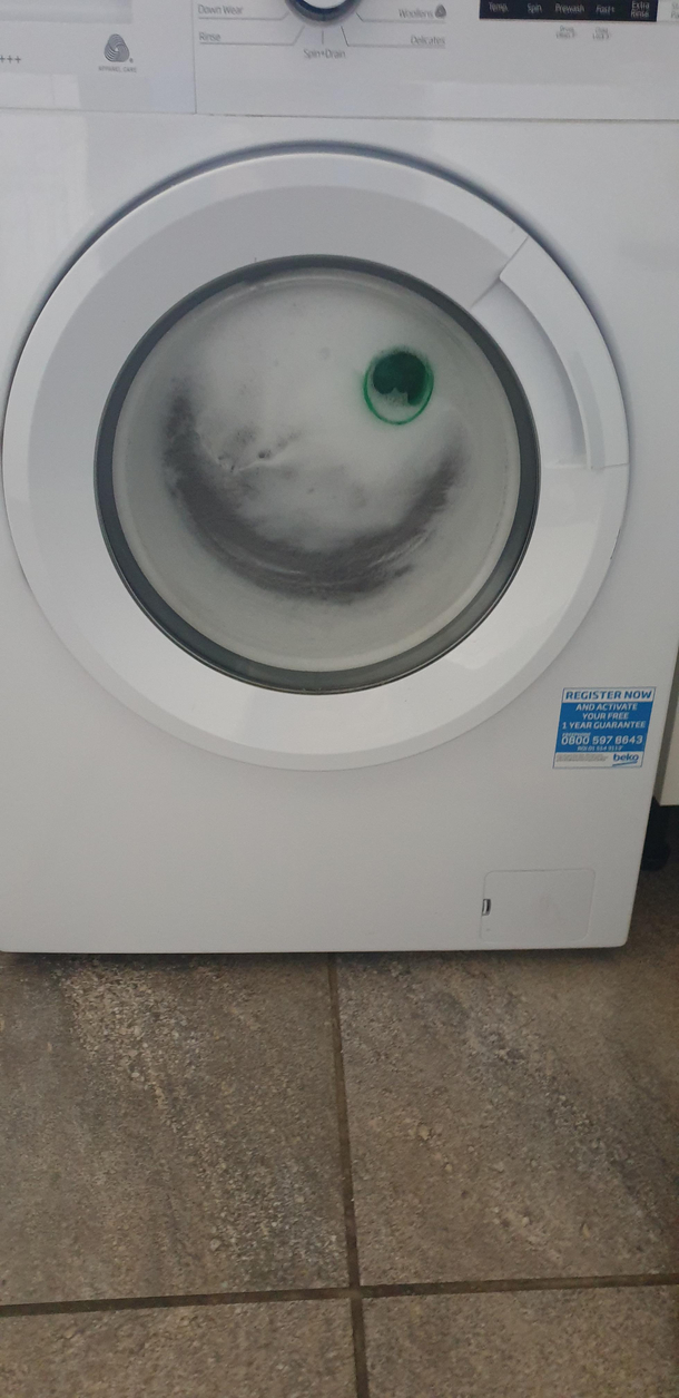 The happy one eyed washing machine monster