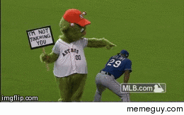 The Houston Astros mascot is doing some quality trolling today