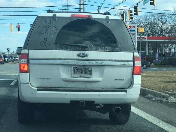 The international symbol for Wash Me