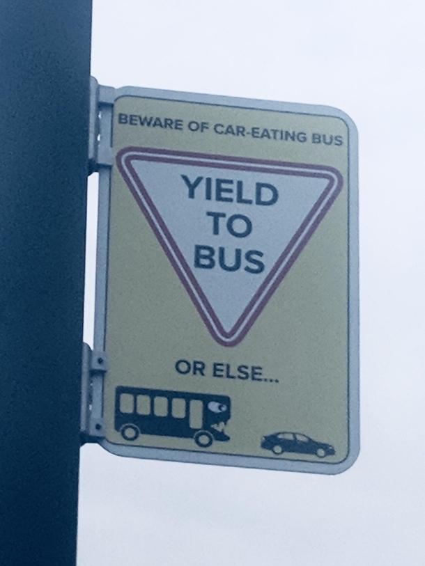 The jaws on the bus go CHOMP CHOMP CHOMP