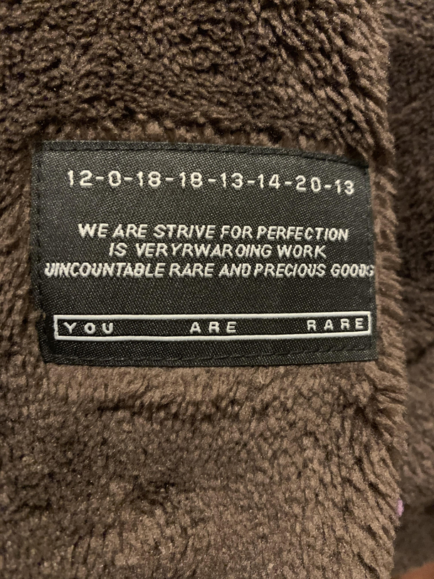 The label on the sleeve of my hoodie from Zaful