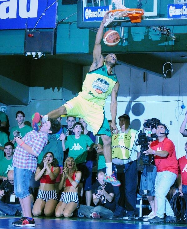 The risks of being an obstacle during a Slam Dunk Contest