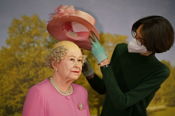 The Royal Secret under the hat