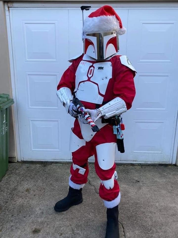 The Santalorian would like to wish you a Merry Christmas Reddit