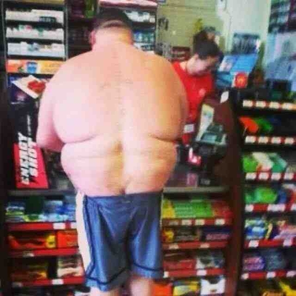 The shit you see in South Carolina gas stationseven the clerk cant keep it together