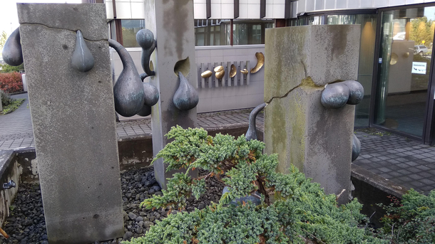 The statue of hanging balls - Reykjavik