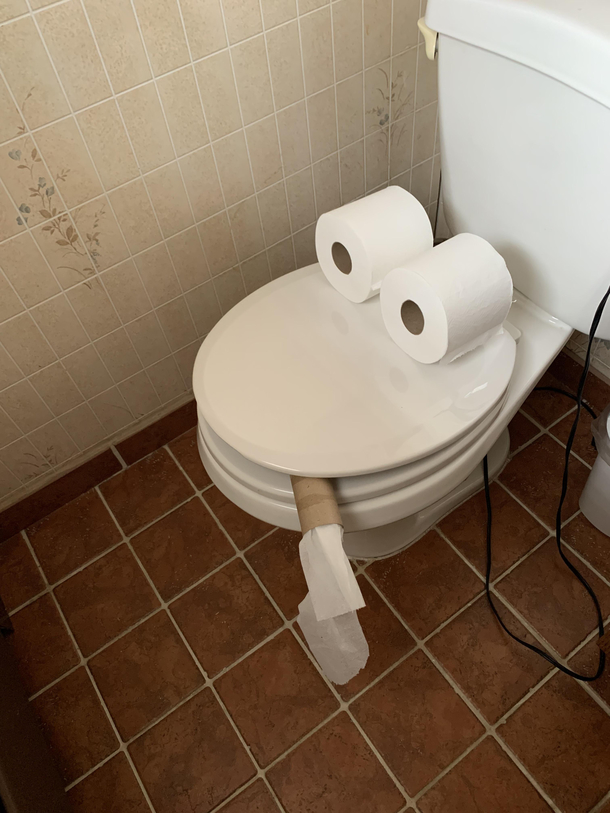The toilet is smoking D