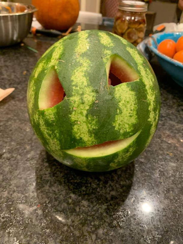The watermelon that identifies as a pumpkin
