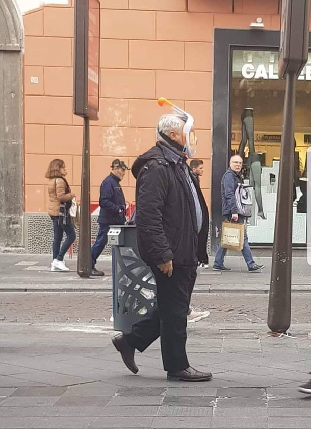 There is a shortage of surgical masks in Italy
