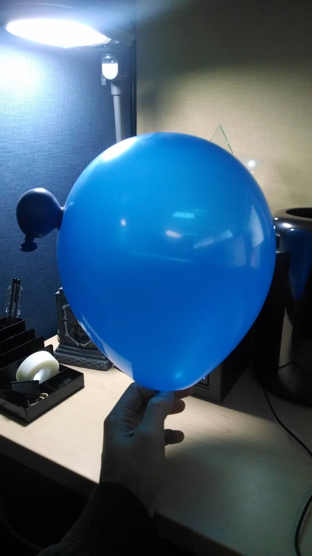 This balloon has a parasitic twin