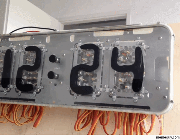This electro-mechanical liquid clock lt