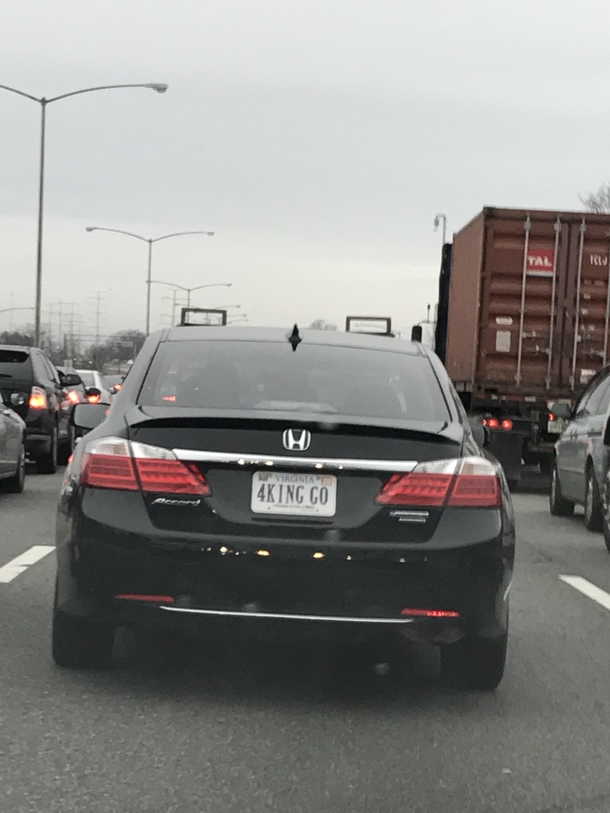 This guy traffucks