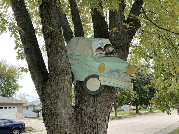 This Halloween decoration