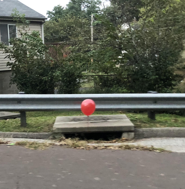 This Halloween decoration nailed IT