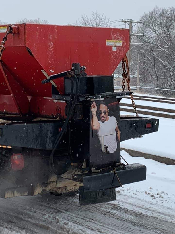 This is the only way to put salt on roads