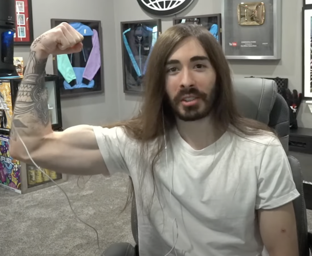 This is what a professional gamers arm looks like after  hours of playing COD with a mouse and Keyboard