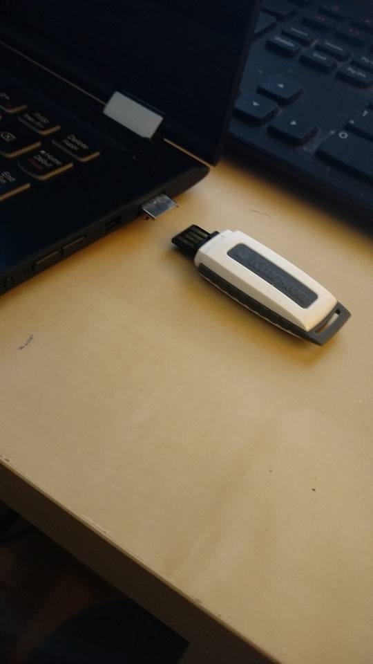 This is what happens when you dont safely remove your USB ...