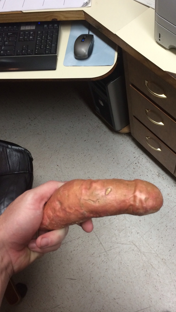 This looks freakishly real for a potato