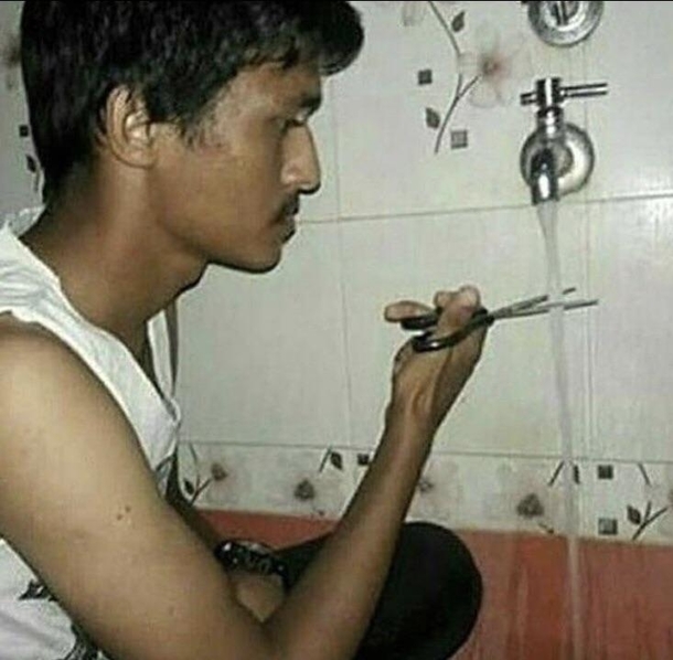 This man cutting off the water supplyplz stop him