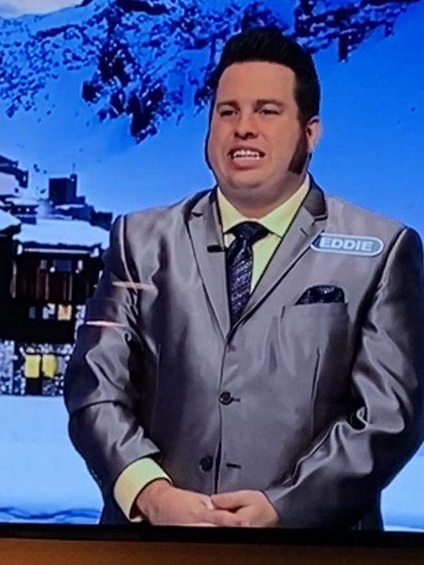 This man on wheel of Fortune tonight is dressing to impress