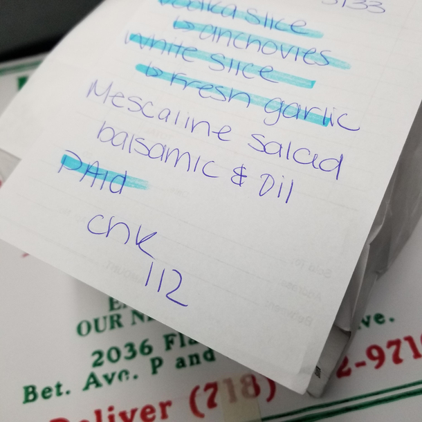 This pizza place tryna get me lit