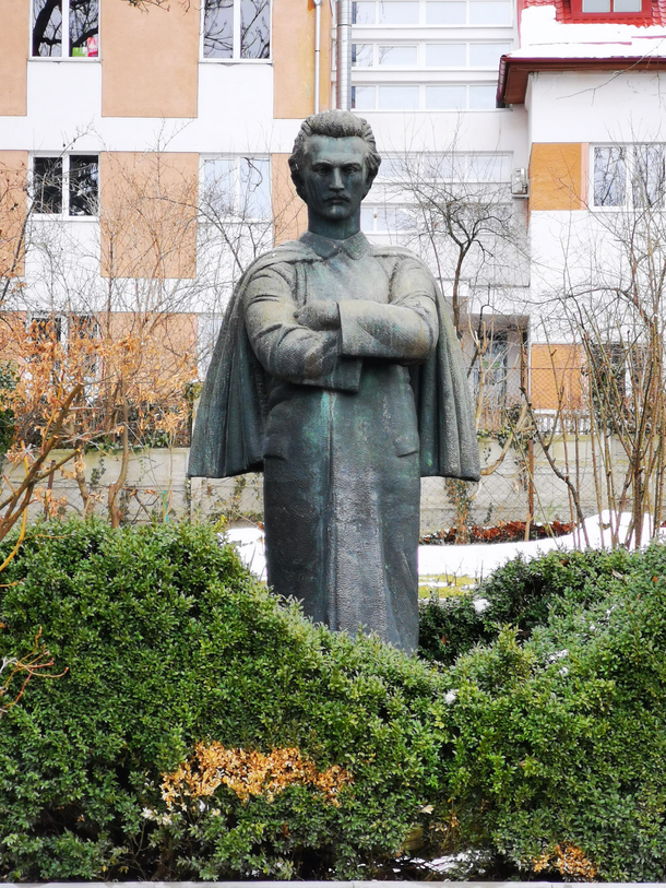 This statue in Romania looks like Matthew McConaughey with a small cape