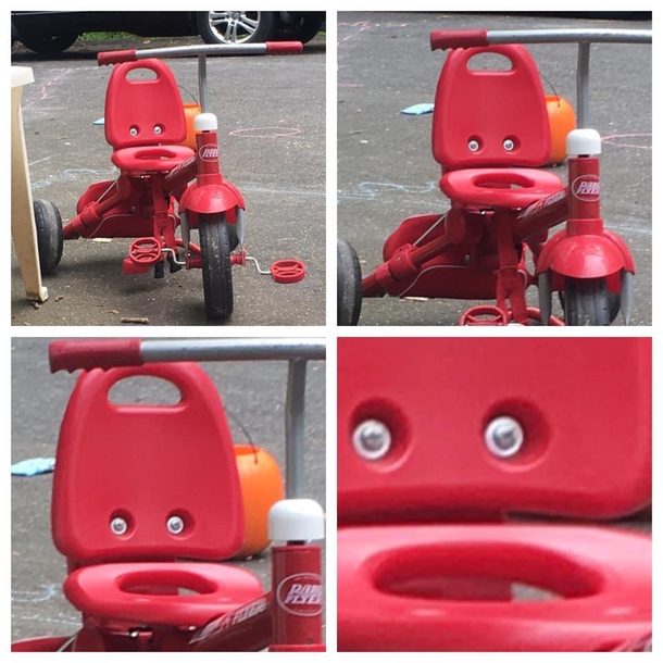 This tricycle has seen some things