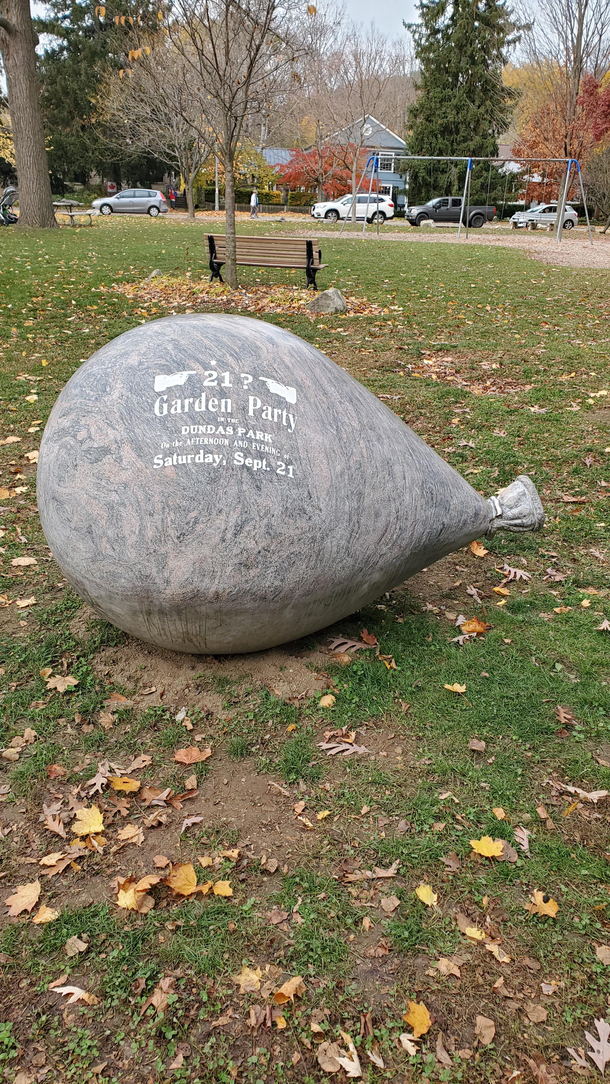This water balloon sculpture in Dundas seems like the worlds most wasteful invitation