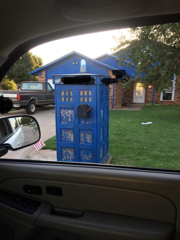 Time to repaint it but I still think its pretty cool and Im not even a Dr Who fan