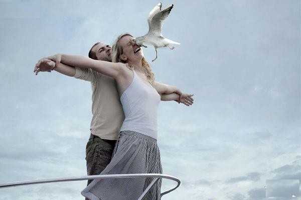 Titanic pose goes wrong