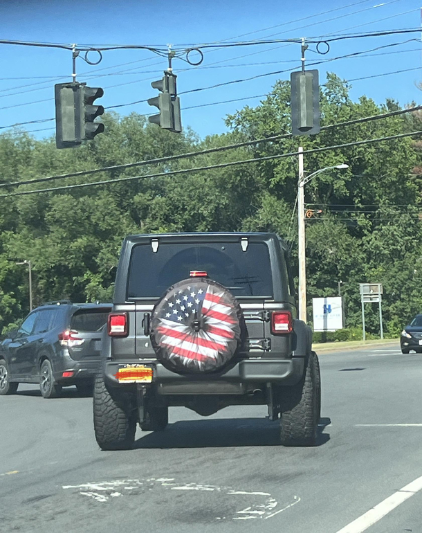 Today I spotted a patriotic butthole