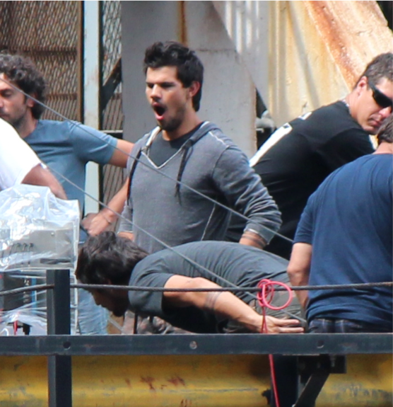 Tried taking a picture of Taylor Lautner on set yesterday and captured photoshop gold