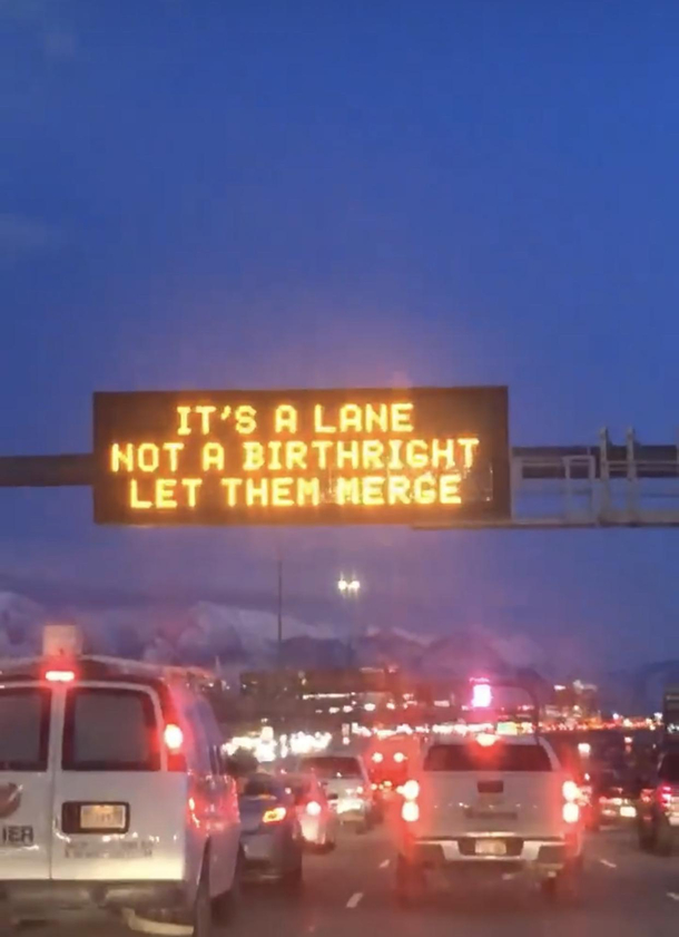 UTAH has its issues but its traffic signs are top notch