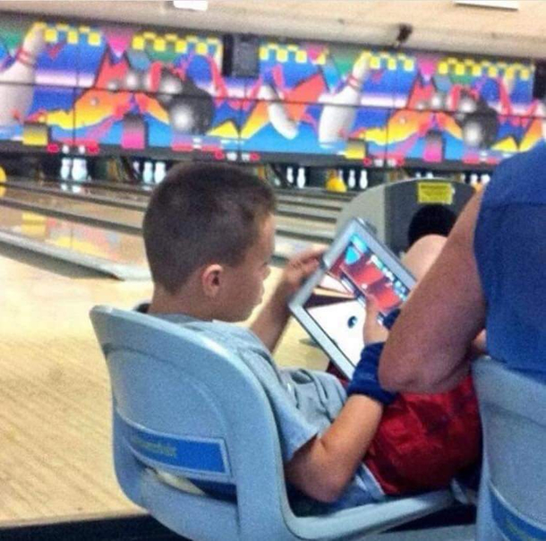 VR bowling