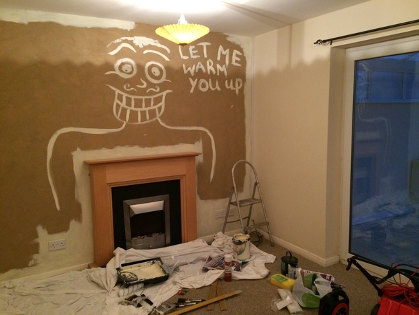 We are painting in our new house my girlfriend scares me