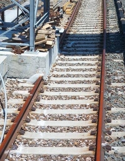 Well fuck Who put those rails there