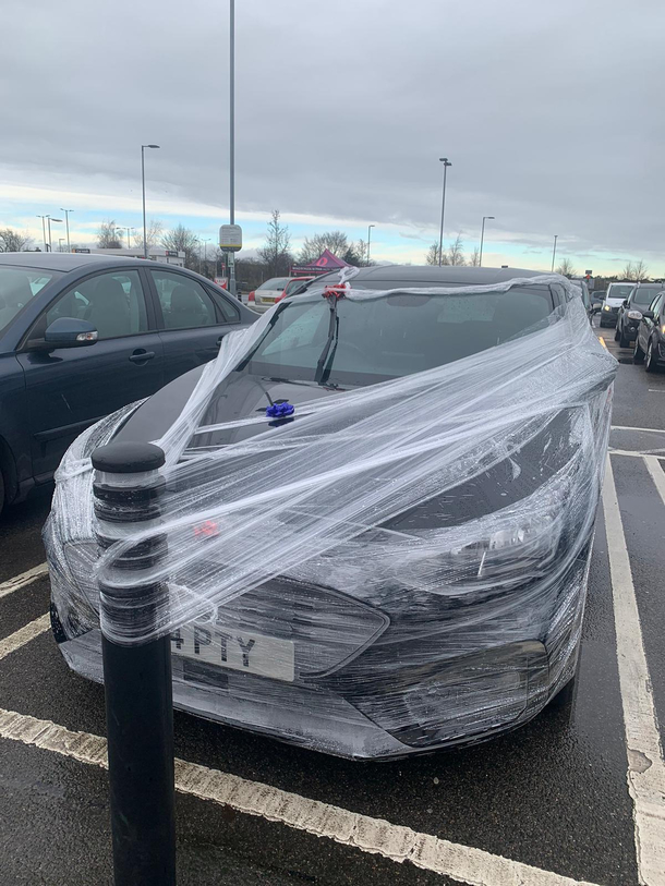 Well thats a wrap Hope he has some scissors handy