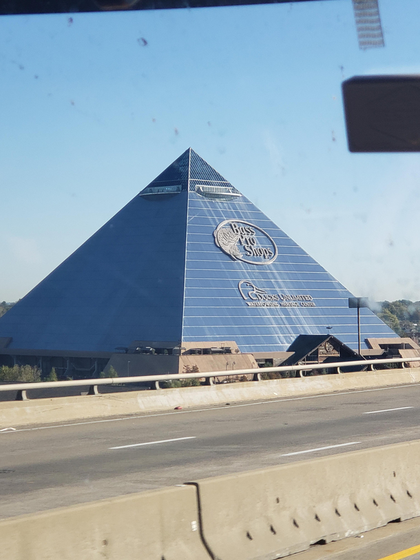 When the ruler of the hillbillies dies he is entombed here