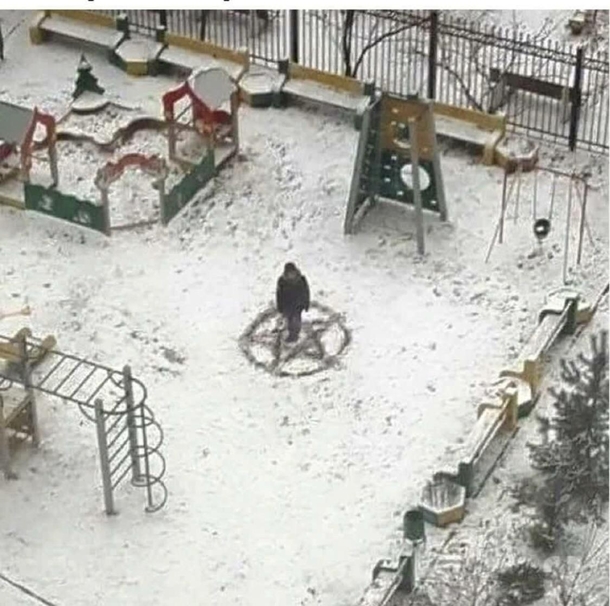 When ur squad dont wanna come out and play so u summon urself a new crew