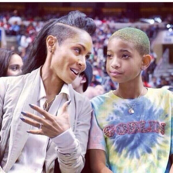 Willow looking like her dad in Shark Tales