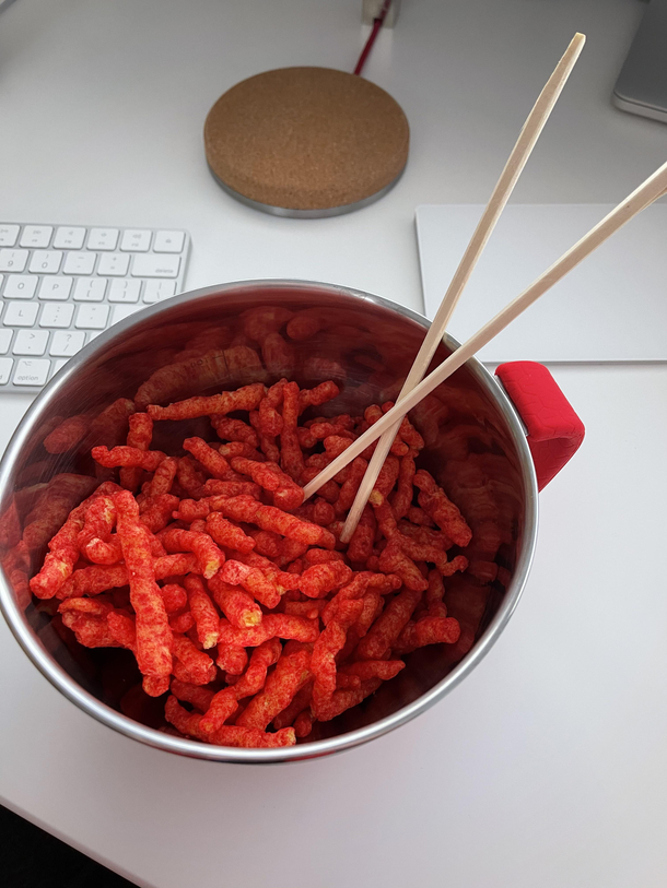 Work snack Cheetos dust problem has now been solved