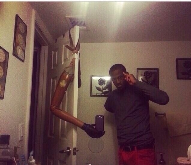 You gotta hand it to him This guys selfie game is strong