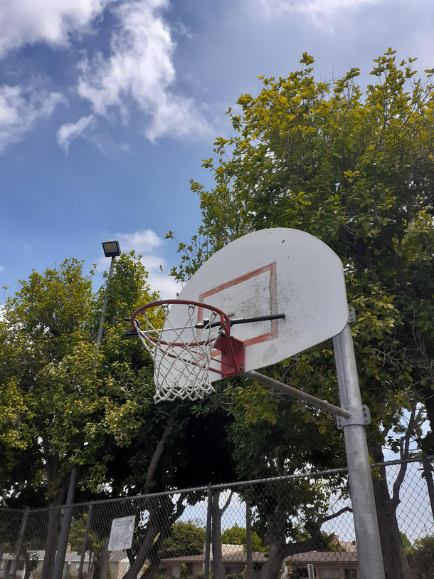 You know its a bad neighborhood when