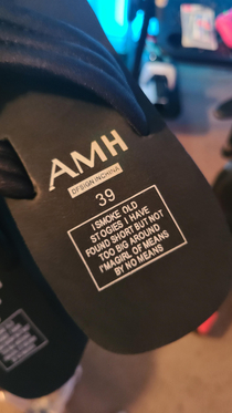 I ordered my gf some flip flops and it says This on the sole