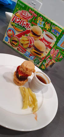 A delicious mini hamburger meal