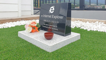 a korean IE user made a tombstone for the browser to celebrate its legacy RIP internet explorer